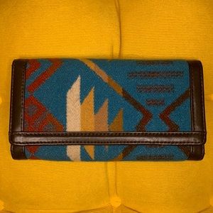 NWOT PENDLETON Leather & Native American Woven Blanket Trifold Wallet